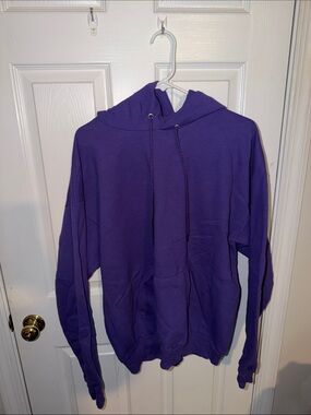 Gildan Purple Hoodie Sweatshirt